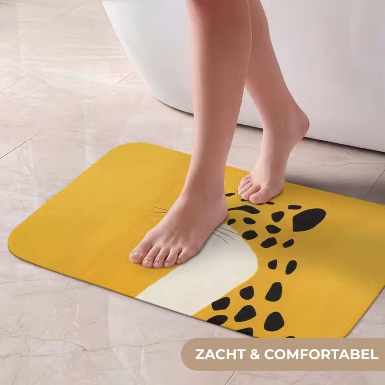 Cheetah - Illustratie - Geel Badmat klein -USP_ZachtNL