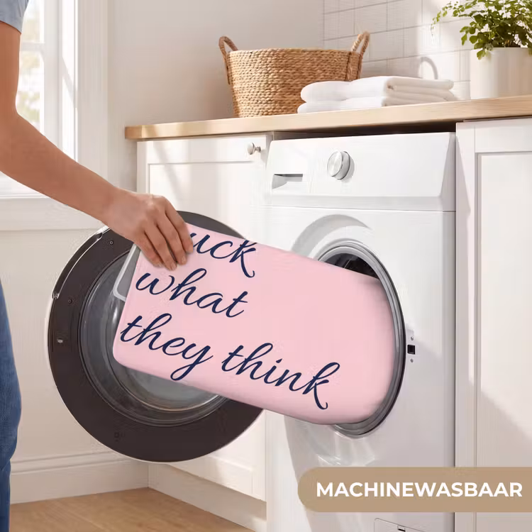 Fuck what they think - Roze - Minimalistisch Badmat klein -USP_WasbaarNL