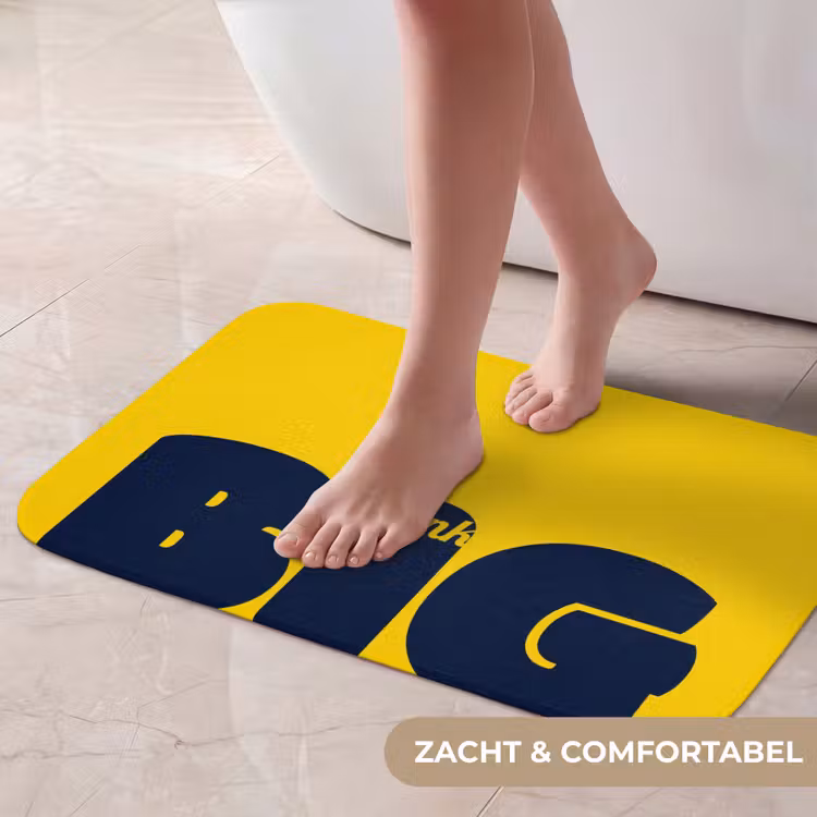 Geel - Think big - Grafisch Badmat klein -USP_ZachtNL