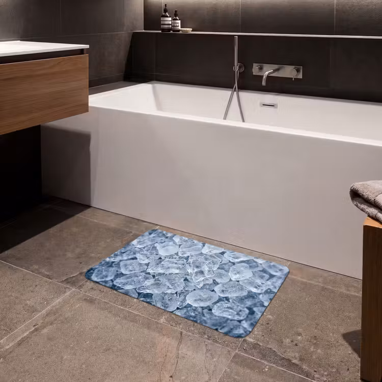Ijsblokjes - Water - Blauw Badmat klein -sfeer3