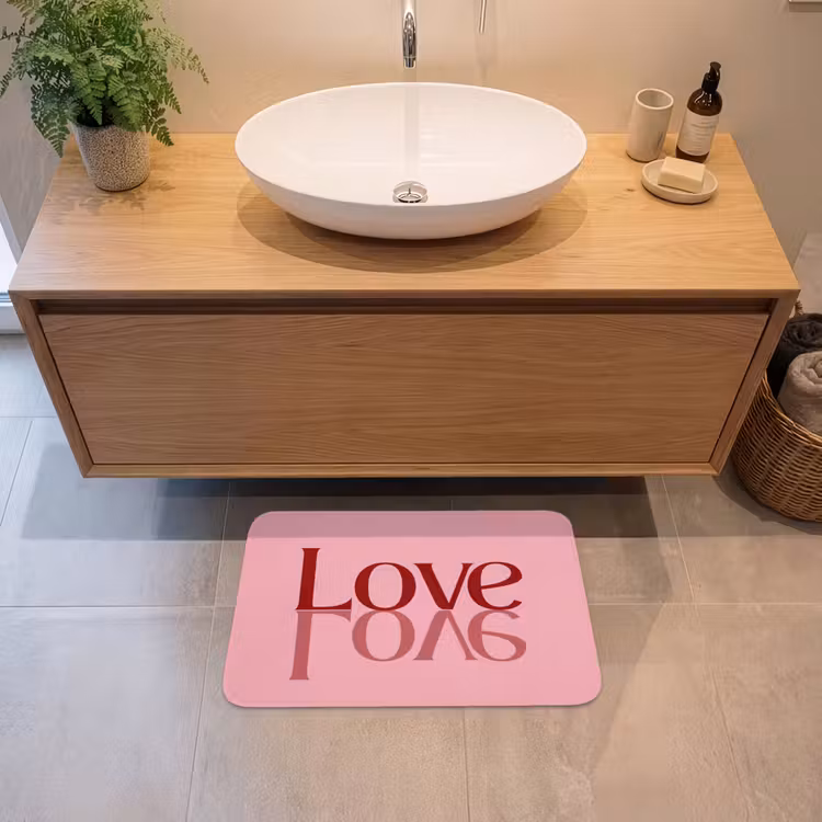 Love - Roze - Spiegeling Badmat klein -sfeer1