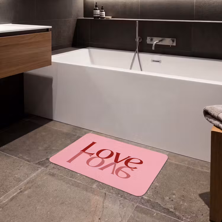 Love - Roze - Spiegeling Badmat klein -sfeer3