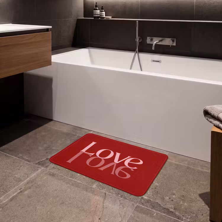 Love - Spiegeling - Rood Badmat klein -sfeer3