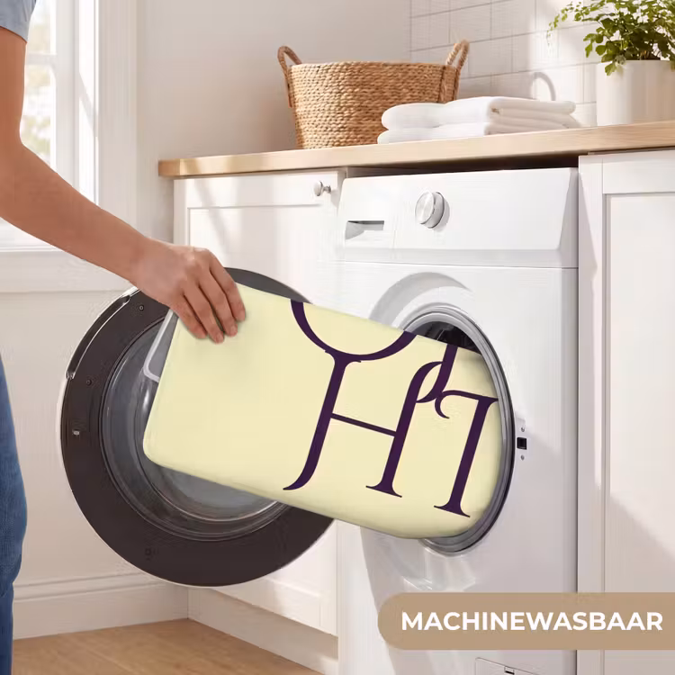 Oh hi - Geel - Monogram Badmat klein -USP_WasbaarNL