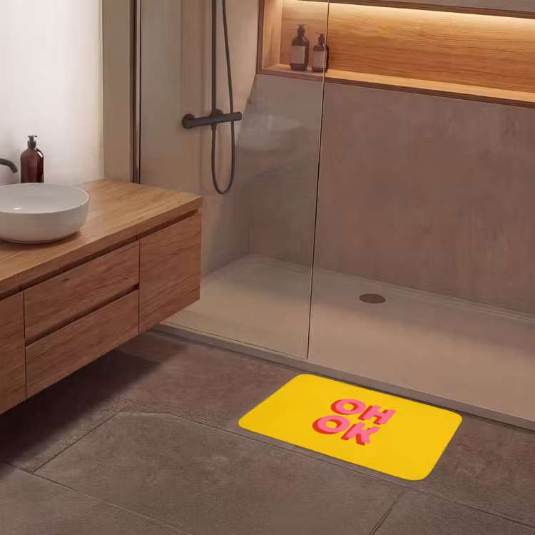 Oh ok - 3D - Geel - Roze Badmat klein -sfeer2