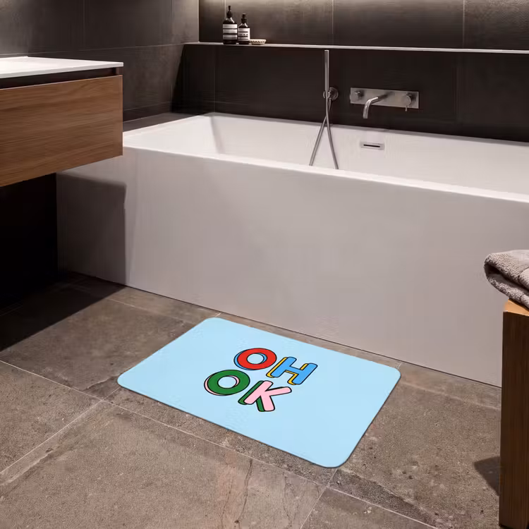 Oh ok - Blauw - Kleurrijk Badmat klein -sfeer3
