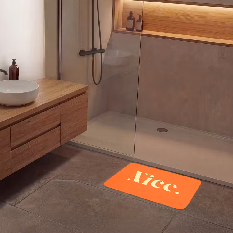 Oranje - Gebroken wit - Nice Badmat klein -sfeer2