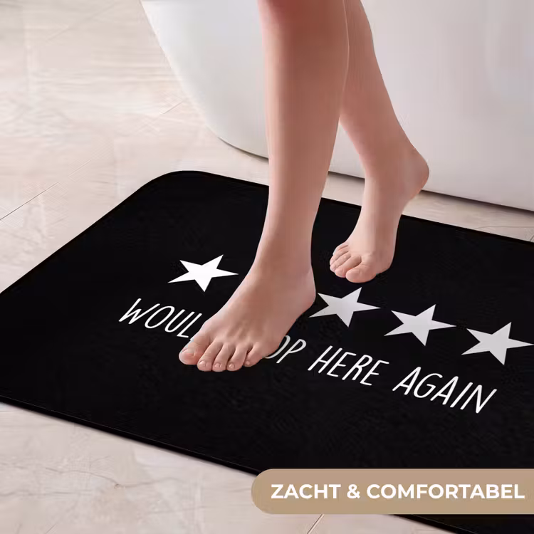 Quotes - Would poop here again - Humor - Zwart - Spreuk Badmat middel -USP_ZachtNL