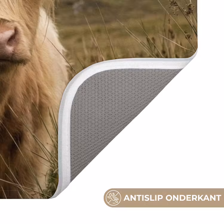 Schotse hooglander - Bergen - Grasveld Badmat klein -USP_AntislipNL