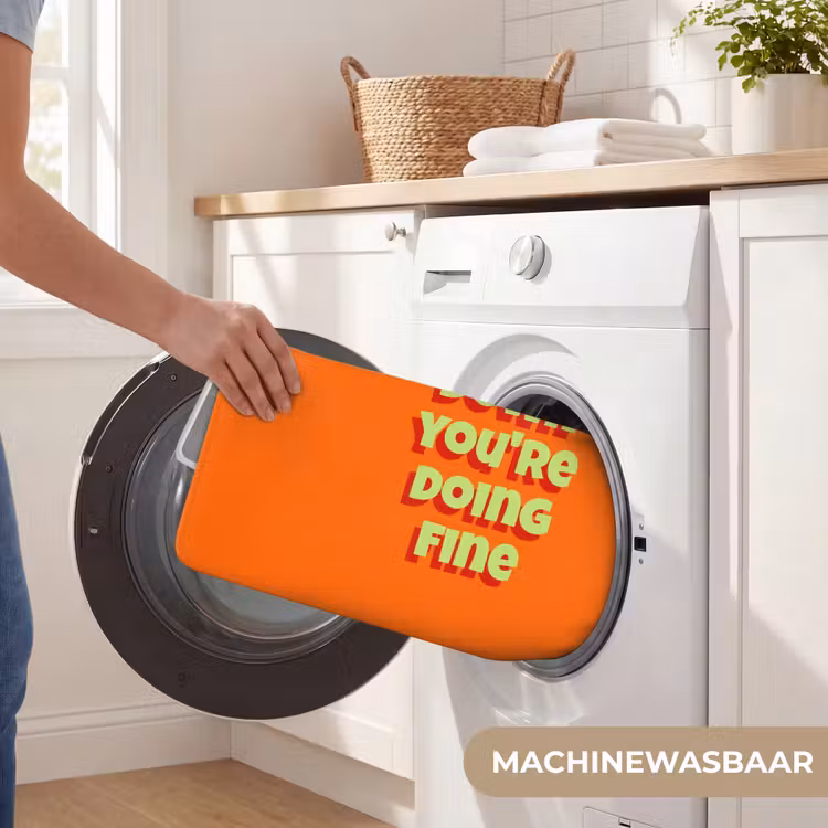 Slow down you're doing fine - Oranje - Simple Badmat klein -USP_WasbaarNL