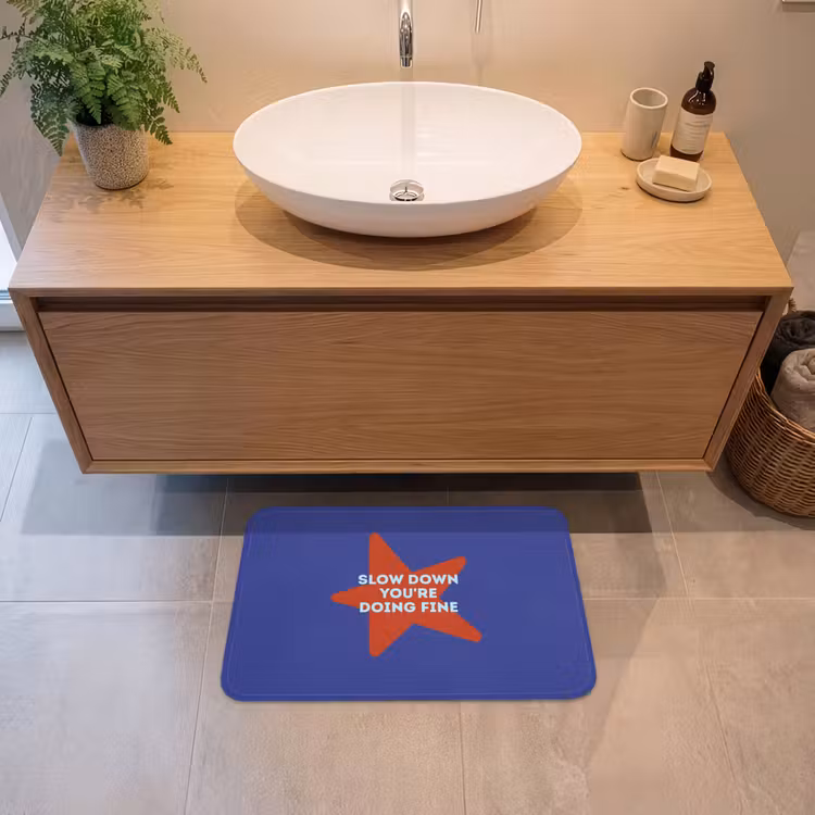 Slow down you're doing fine - Ster - Blauw Badmat klein -sfeer1