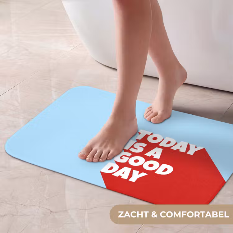 Today is a good day - Rood - lichtblauw Badmat klein -USP_ZachtNL