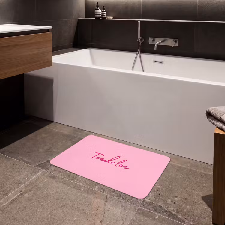 Toedeloe - Roze - Minimalistisch Badmat klein -sfeer3