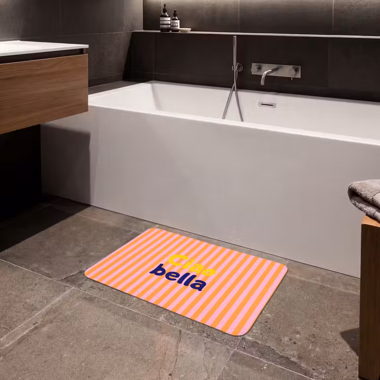 Verticaal - Strepen - Oranje - Ciao bella Badmat klein -sfeer3