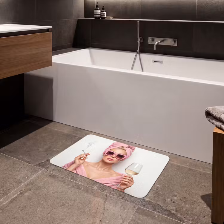 Vrouw - Roze - Wijn - Zonnebril Badmat klein -sfeer3