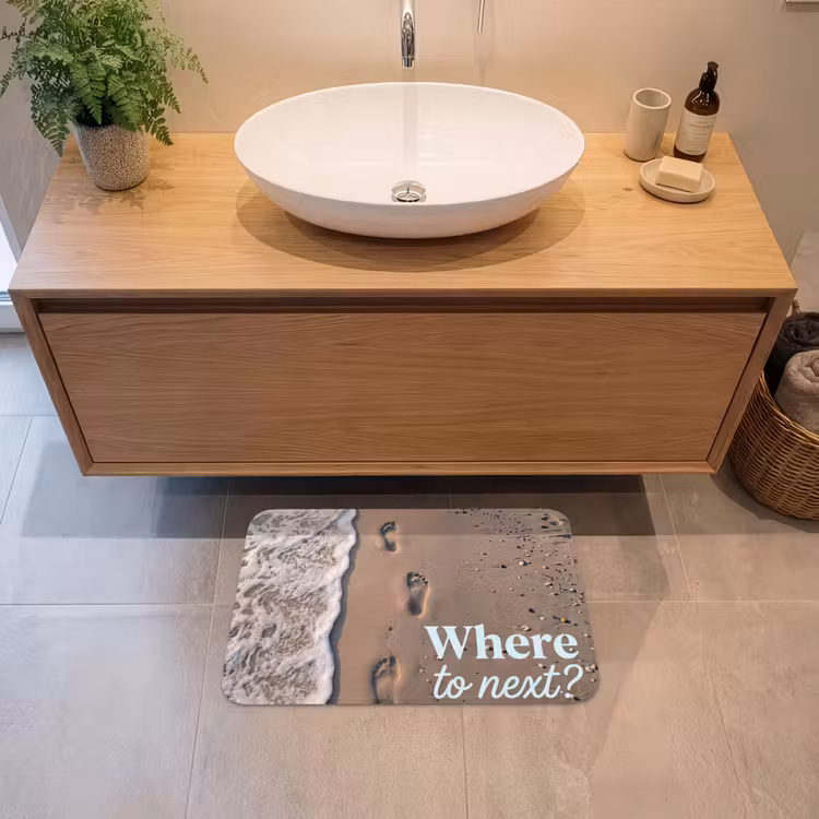 Where to next - Strand - Voetstappen Badmat klein -sfeer1