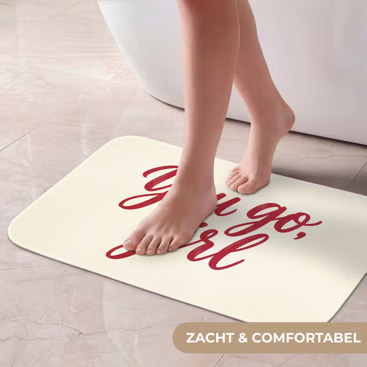 you go girl - Rood - Wit Badmat klein -USP_ZachtNL