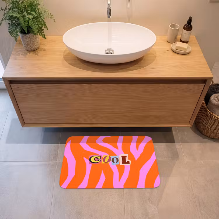 Zebraprint - Grafisch - COOL - Oranje Badmat klein -sfeer1
