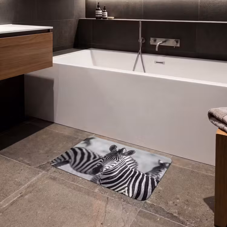 Zebra's - Zwart - Wit Badmat klein -sfeer3