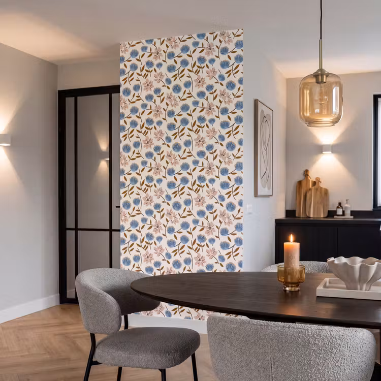 Bloemen - Wild - Blauw Behang Vlies klein 1076 -sfeer3