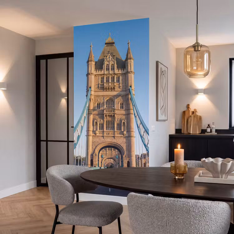 Brug - Toren - Architectuur - Klassiek - Blauw Behang Vlies klein -sfeer3