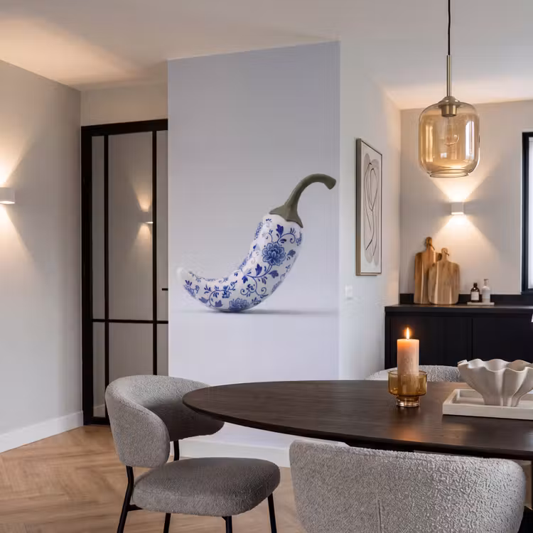 Chilipeper - Keramiek - Blauw Behang Vlies klein -sfeer3