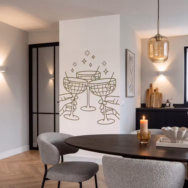Drankjes - Feest - Proosten - Minimalistisch - Groen Behang Vlies klein -sfeer3
