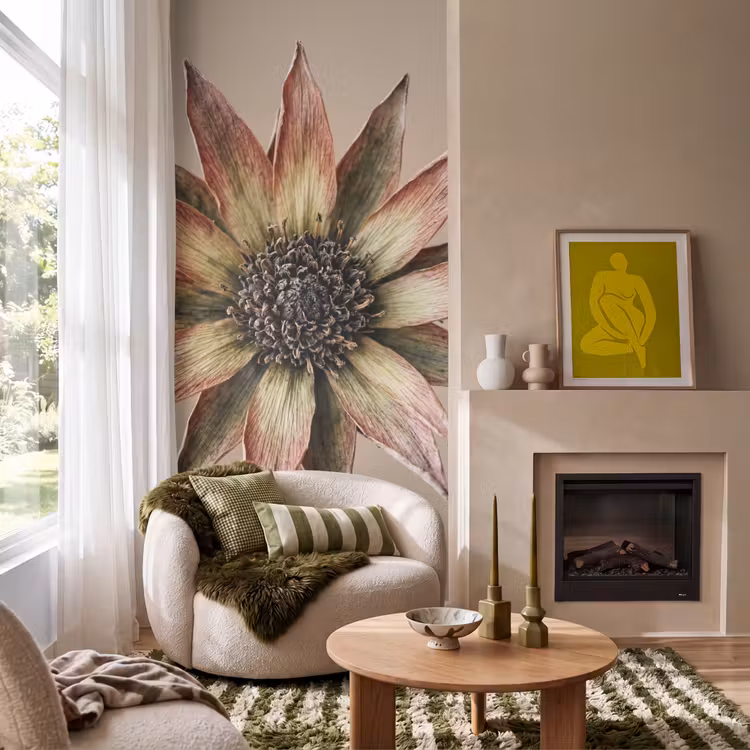Droogbloem - Protea - Vintage - Beige - Rustiek Behang Vlies klein -sfeer2
