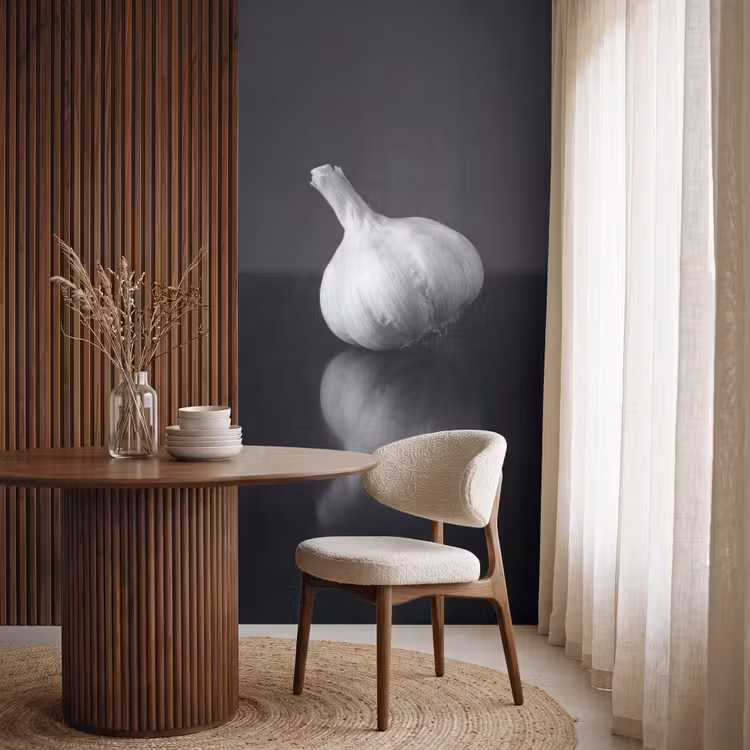 Knoflook - Zwart - Wit Behang Vlies klein -sfeer1