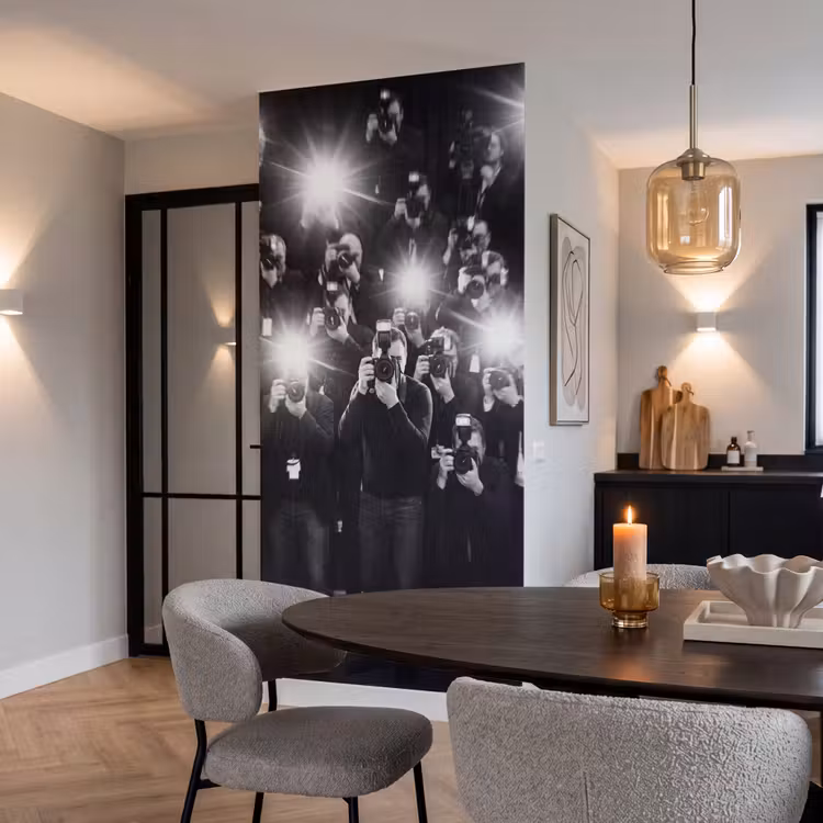 Mensen - Camera - Flitslicht - Zwart-wit - Media Behang Vlies klein -sfeer3