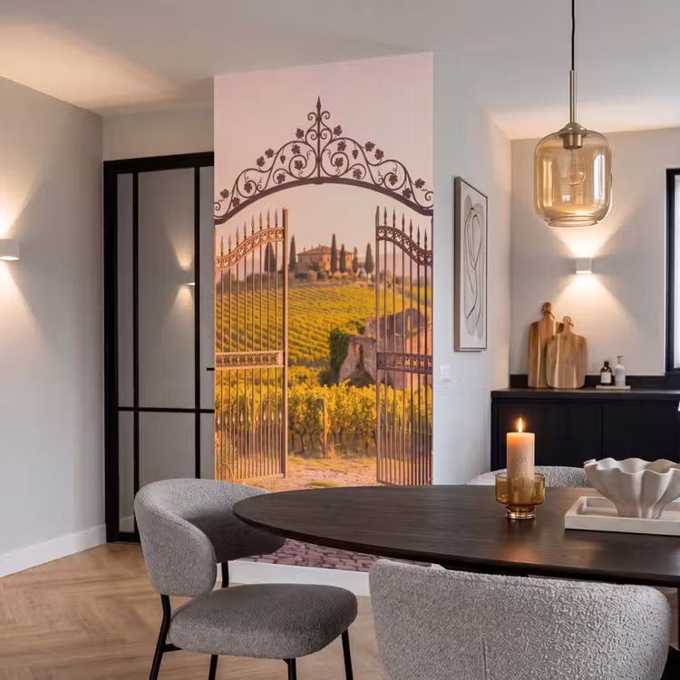 Poort - Landschap - Platteland - Zonlicht - Warm Behang Vlies klein -sfeer3