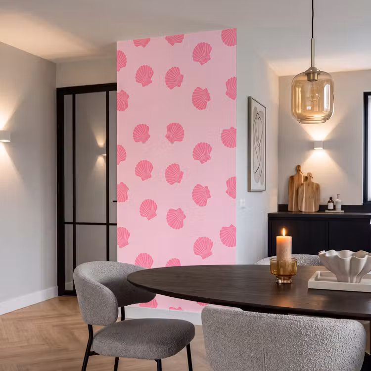 Schelp - Patroon - Zee - Modern - Roze Behang Vlies klein -sfeer3