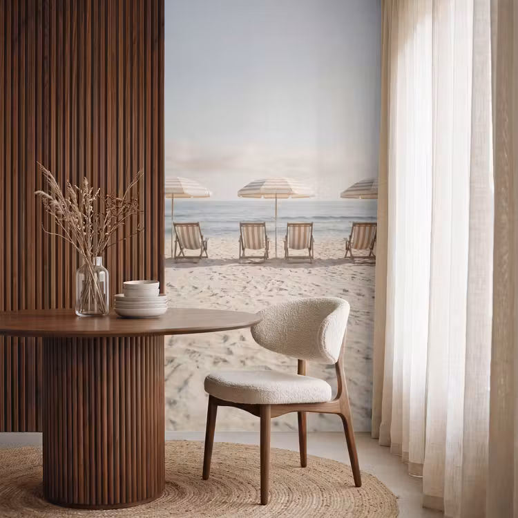 Strand - Stoelen - Parasol Behang Vlies klein -sfeer1