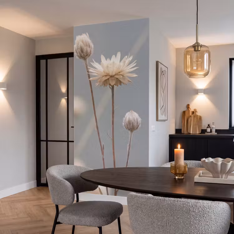 Strobloemen - Wit - Daglicht Behang Vlies klein -sfeer3
