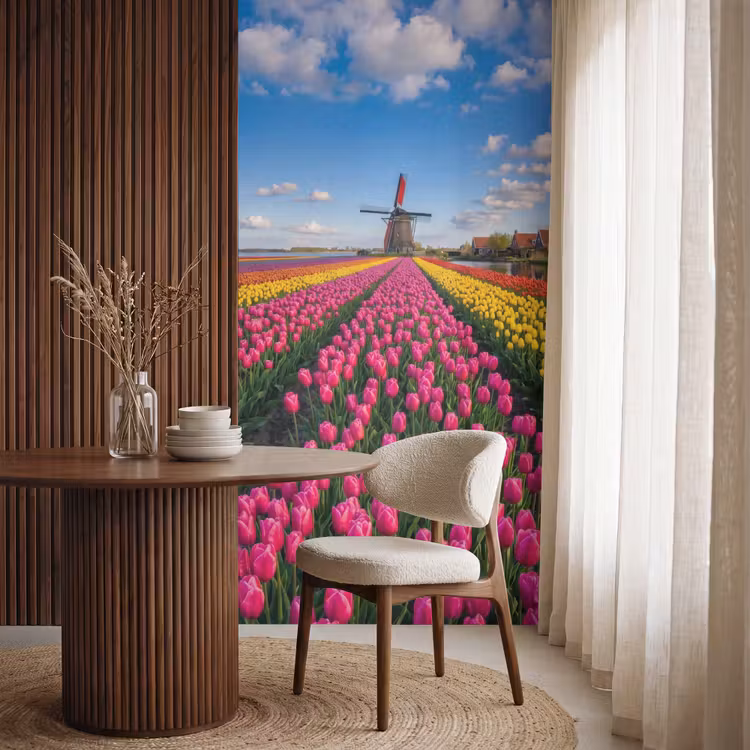 Tulpen - Holland - Molen - Kleurrijk Behang Vlies klein -sfeer1