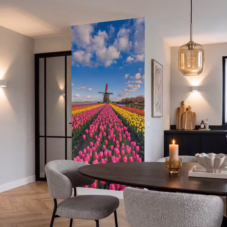 Tulpen - Holland - Molen - Kleurrijk Behang Vlies klein -sfeer3