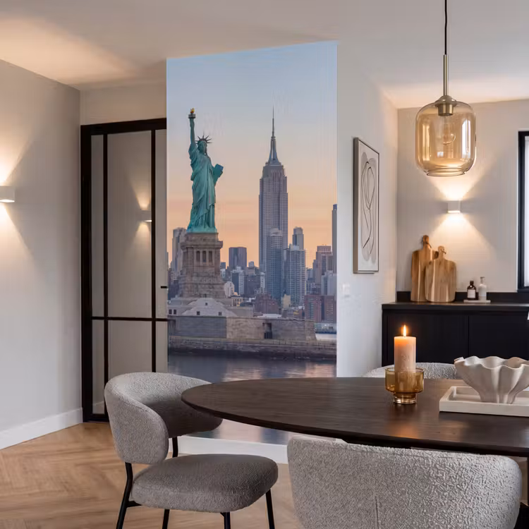 Vrijheidsbeeld - New York - Zonsopgang - Stad - Architectuur Behang Vlies klein -sfeer3