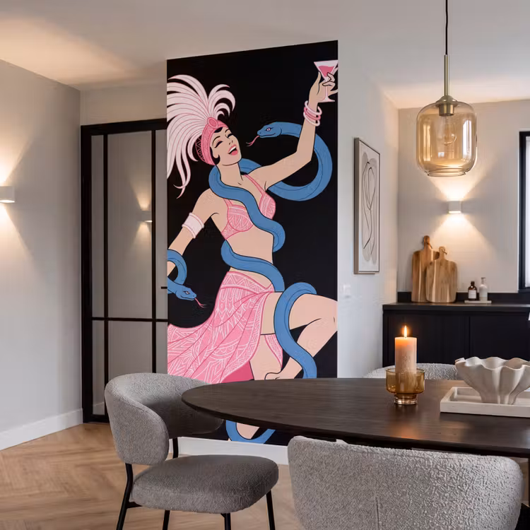 Vrouw - Danseres - Slangen - Art Deco - Roze Behang Vlies klein -sfeer3