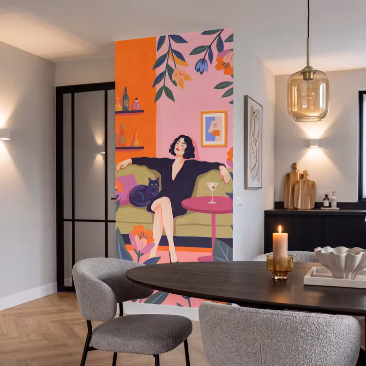 Vrouw - Kat - Interieur - Modern - Kleurrijk Behang Vlies klein -sfeer3
