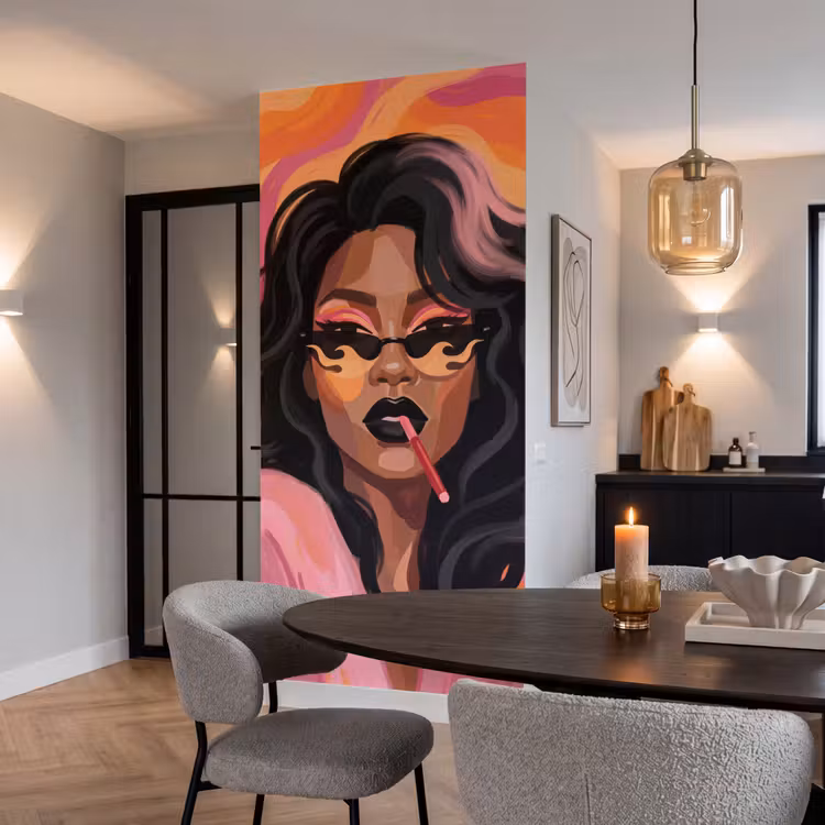 Vrouw - Zonnebril - Modern - Portret - Oranje Behang Vlies klein -sfeer3