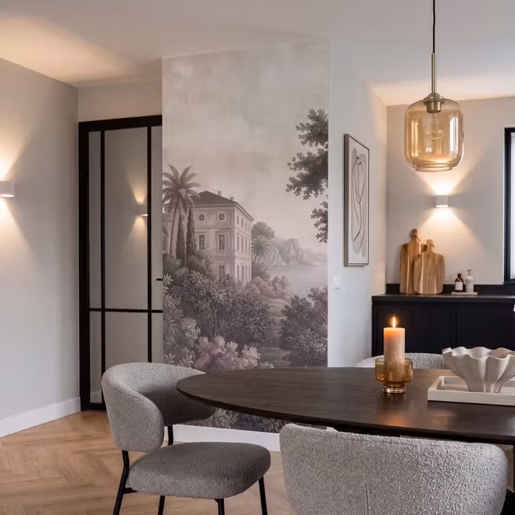 Zee - Villa - Beige Behang Vlies klein -sfeer3