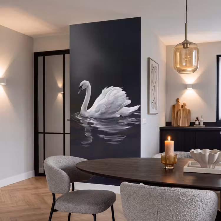 Zwaan - Water - Natuur - Realistisch - Wit Behang Vlies klein -sfeer3