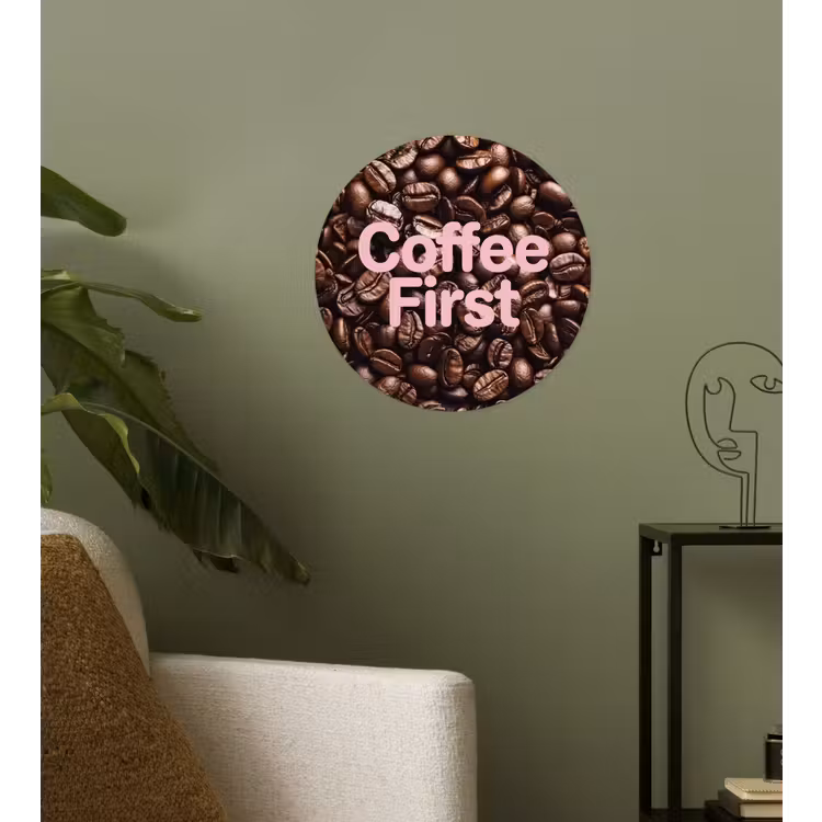Coffee First - Koffiebonen - Roze Wandcirkel behangsticker klein -sfeer2