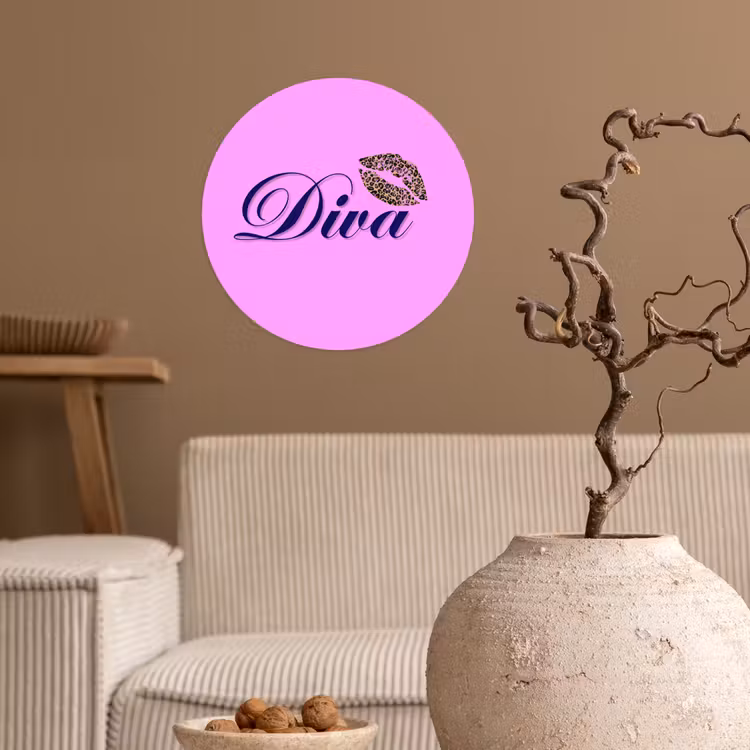 Diva - Lip - Panterprint - Roze Wandcirkel behangsticker klein -sfeer1