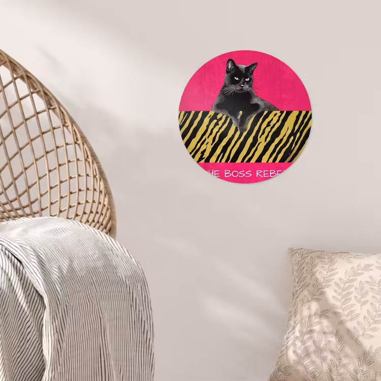Kat - Baas - Roze - Tijgerprint Wandcirkel behangsticker klein -sfeer4