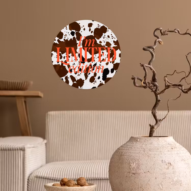Koeienprint - Limited edition - Rood Wandcirkel behangsticker klein -sfeer1
