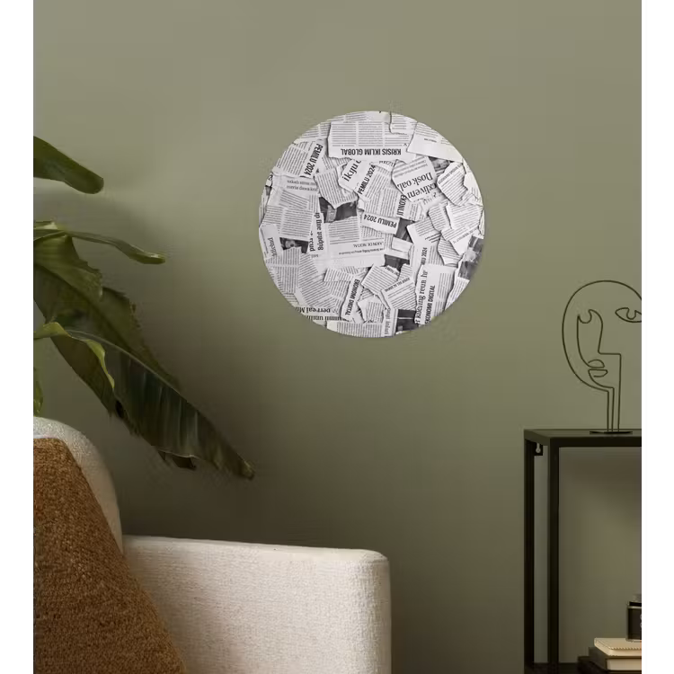 Krant - Versnipperd - Textuur - Zwart-wit - Abstract Wandcirkel behangsticker klein -sfeer2