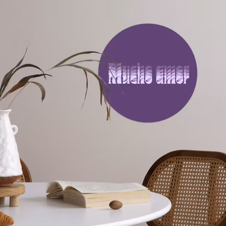 Mucho amor - Paars - Grafisch Wandcirkel behangsticker klein -sfeer3