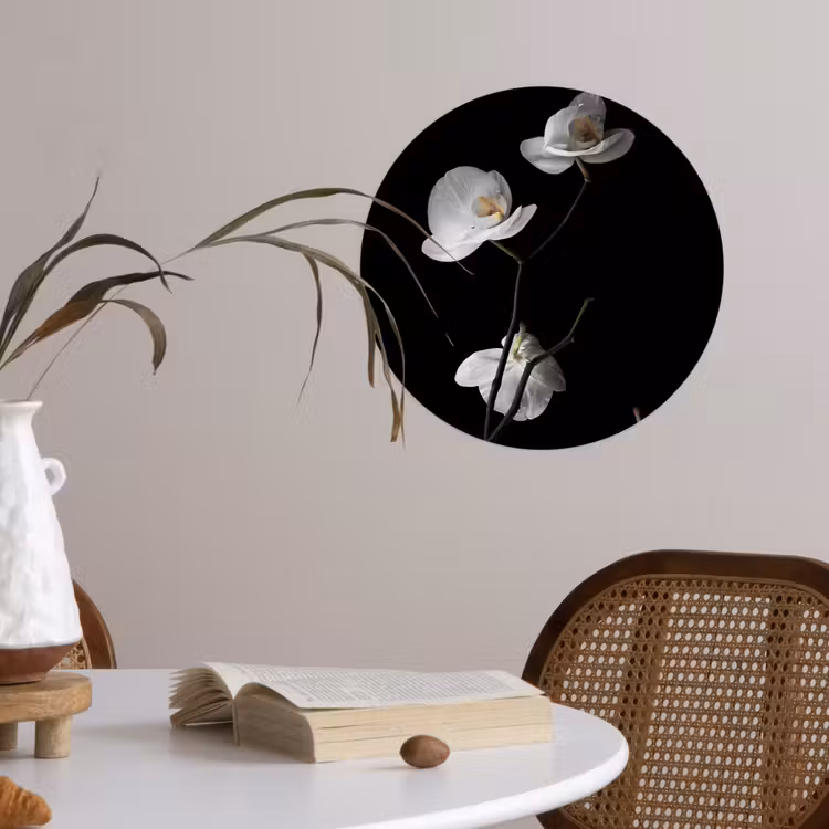 Orchidee - Bloemen - Zwart - Wit - Stilleven Wandcirkel behangsticker klein -sfeer3