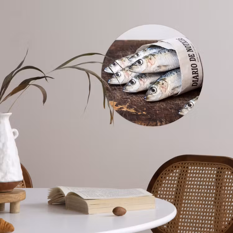 Behangcirkel - Sardientje - krant - snijplank - Sardientje - krant - snijplank Wandcirkel behangsticker klein